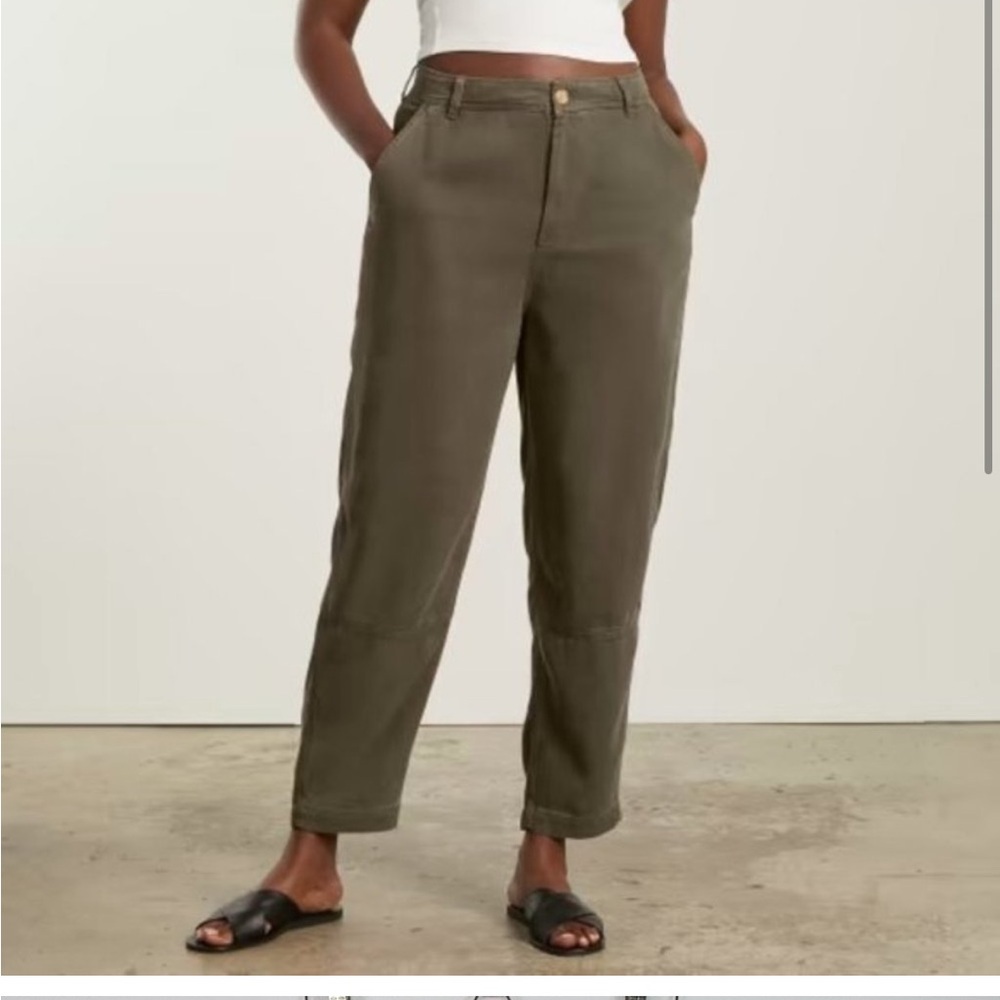 Everlane Relaxed Chino - Beech